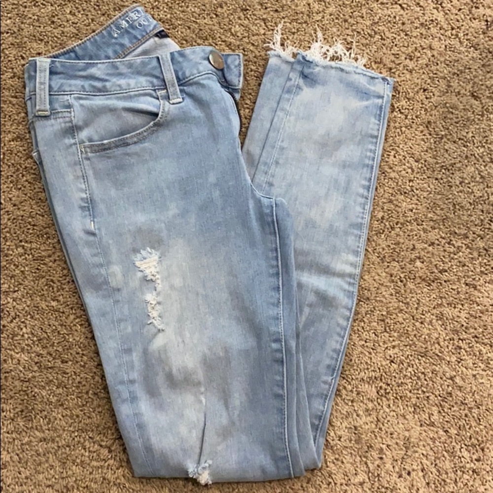American Eagle Light Wash Jean